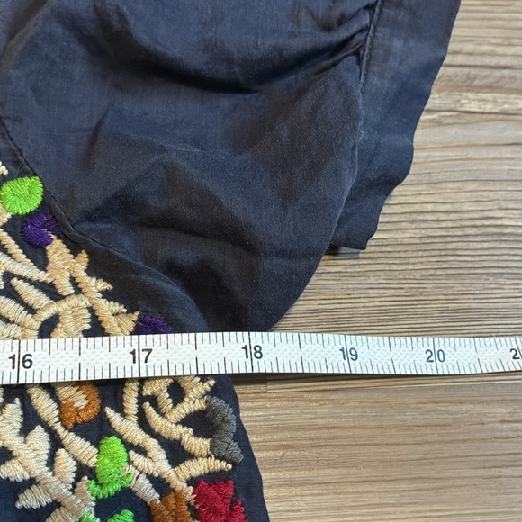 MM Couture embroidered Silk tunic Navy Women S Puff sleeves Round split neck - Picture 6 of 8